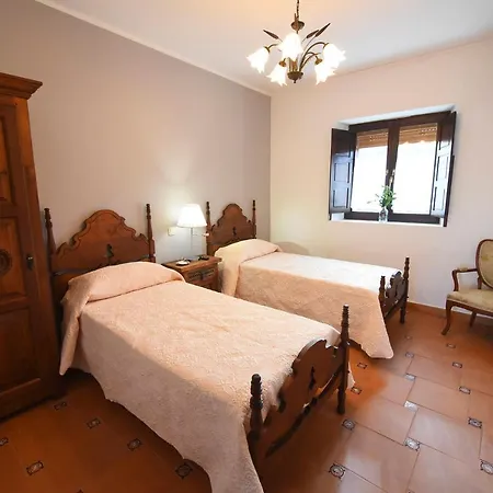 Hotel La Casona De Llano Corrales De Buelna